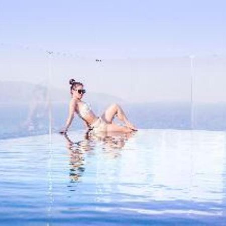 Le Hoang Beach Hotel Danang Екстер'єр фото