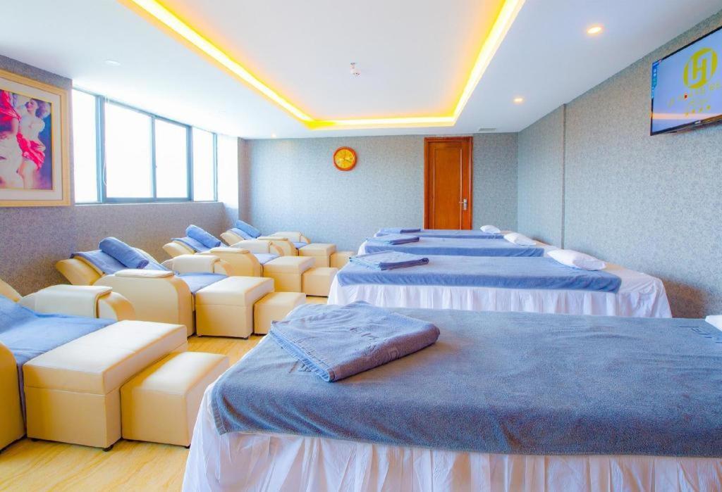 Le Hoang Beach Hotel Danang Екстер'єр фото