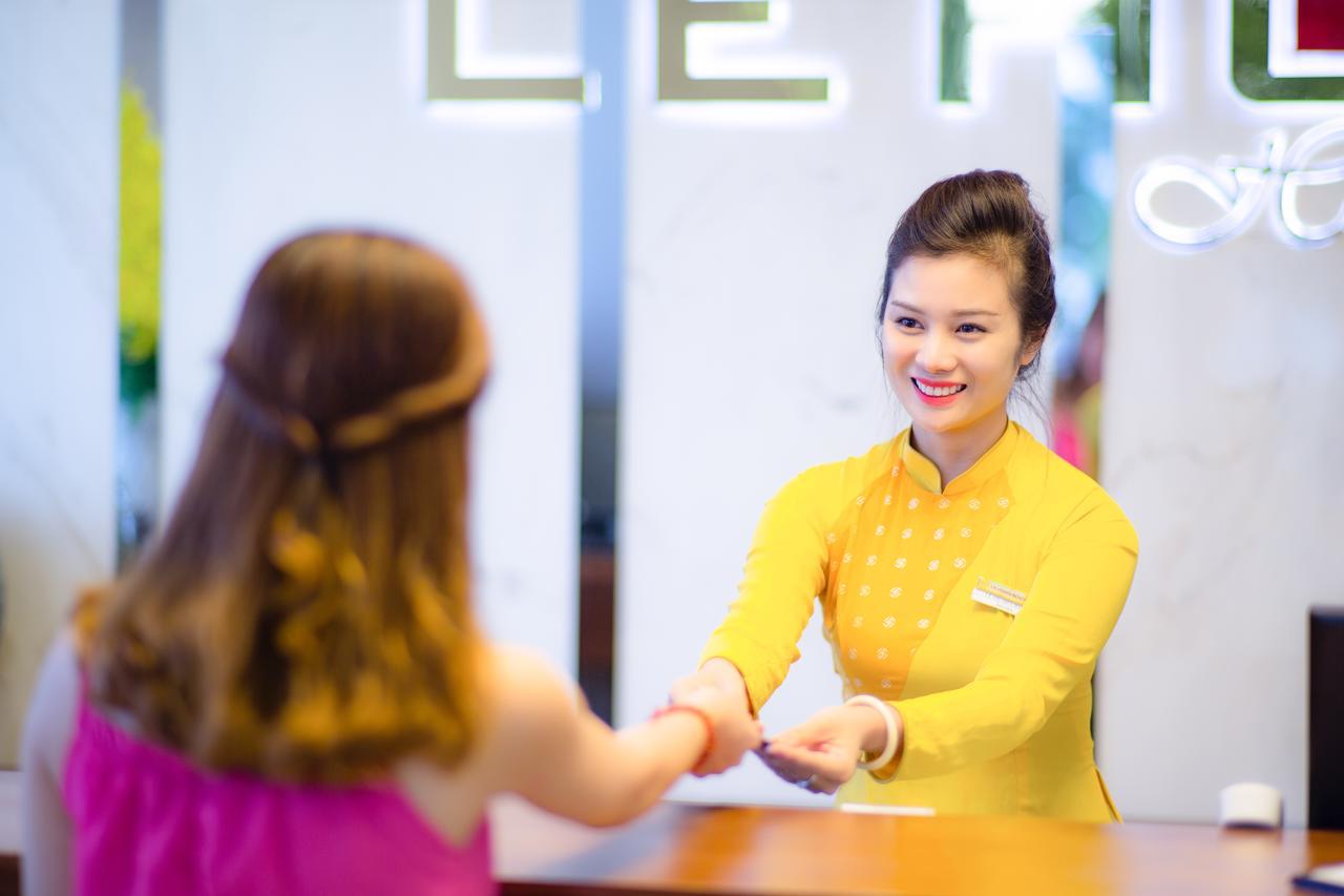 Le Hoang Beach Hotel Danang Екстер'єр фото