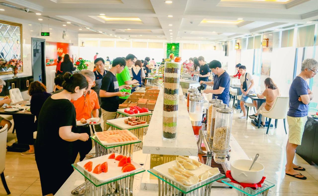 Le Hoang Beach Hotel Danang Екстер'єр фото